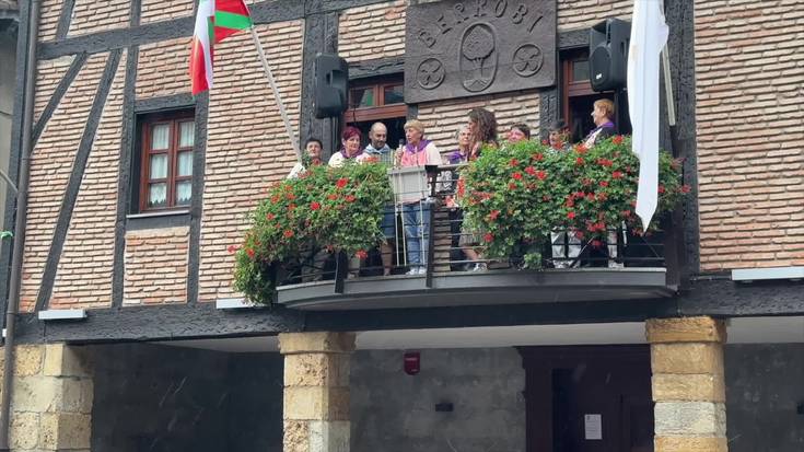 Berrobiko txupinazoa iruditan