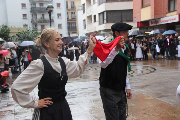 Udaberri Dantza Dezagun Tolo 66 1504963379445