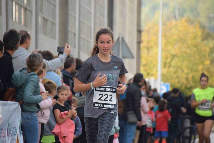 Gozatu egin dute txikienek S 68 1634039504636