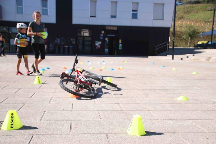 Abiatu da Mugikortasun Astea 18 1537011851574