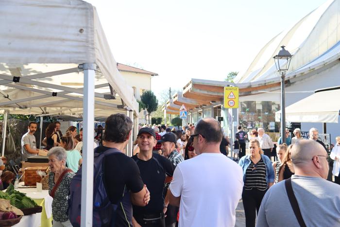 Lehen sektorea eta bertako produktua jarriko dituzte erdigunean Azoka Berezian