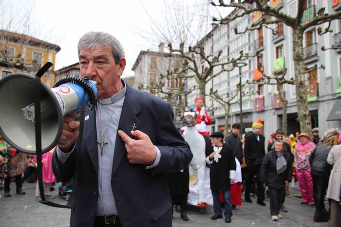 Konpartsa eta mozorroak Zald 56 1645972632720