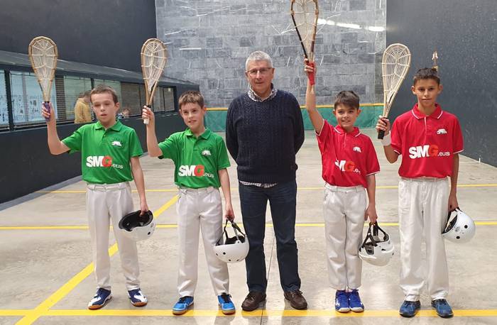 MATXALEN MENDIZABAL ETA MAIDER  ISASA ,  NESKEN XAREAREN HISTORIAN SARTU DIRA