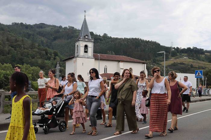 Kalejiraren atzetik eta buru 18 1660214355145