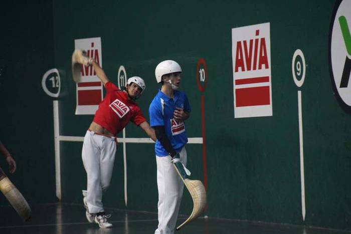 ZESTA PUNTA ELOLAREN OROIMEN 18 1512735379653