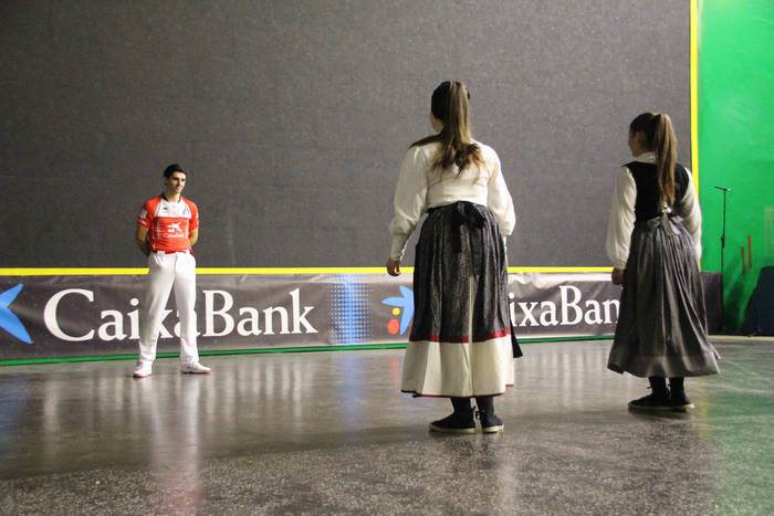 Opari politena, ikusleen itz 12 1624699749097