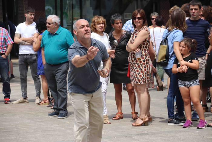 Aspertzeko betarik ez dago A 80 1564582466737