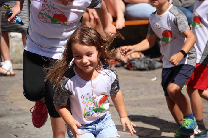 Tripa beteta, dantzan pasa d 116 1563205380316