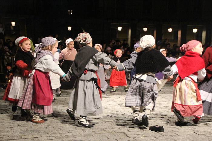 Olentzero eta Mari Domingi 2015 84 1450983322256