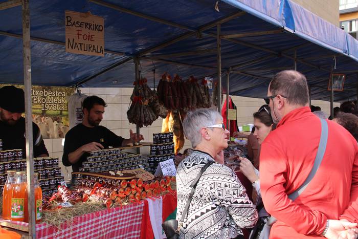 Tolosa Gabonetako Azoka berezia 2015 3 1450532613369