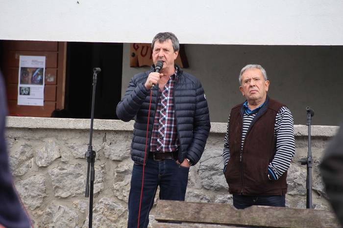 Idiek irabazi diete astoei A 4 1541961904680