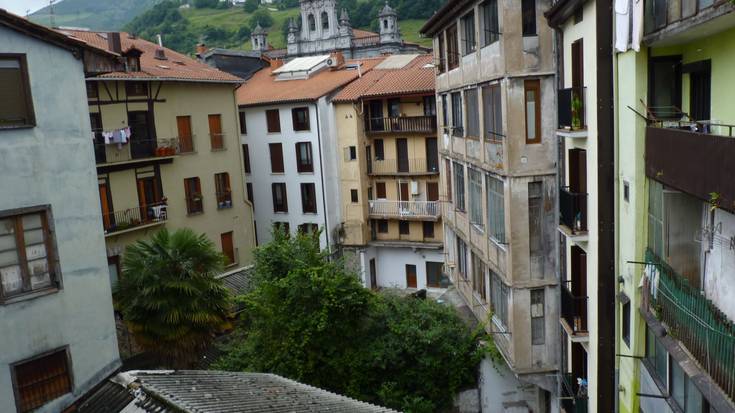 Kale arteko patioa berreskuratzeko lanak abiatuko ditu Tolosako Udalak