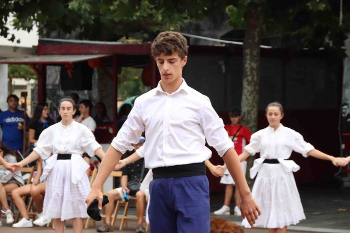 Soka dantza Santioak 2022 11 1658770607233