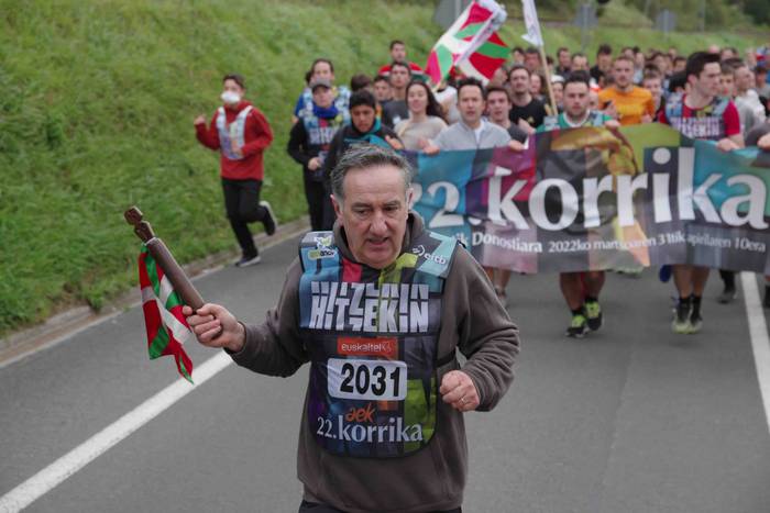 korrika, furgonetatik, Anoet 66 1649421149119