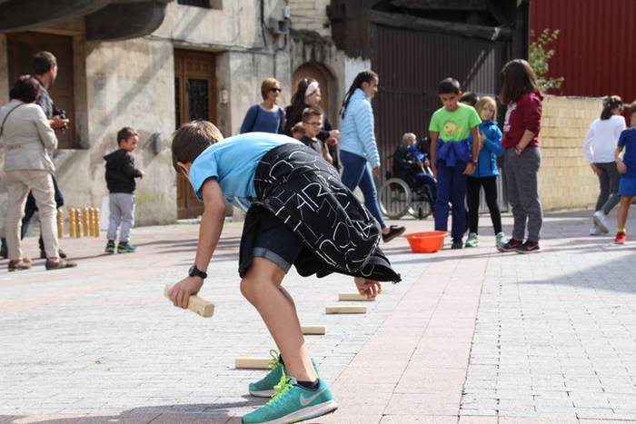 Bazkalondoa haurrena da 2 1505578478524