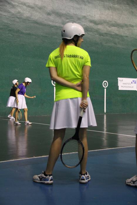 Emakume, raketista eta profe 47 1511035273552