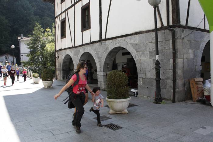 III. Mendiz Mendi Etxera 223 1506348145723