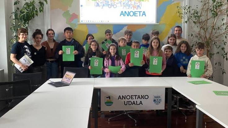 Eskola Agenda 2030eko bilera udaletxean