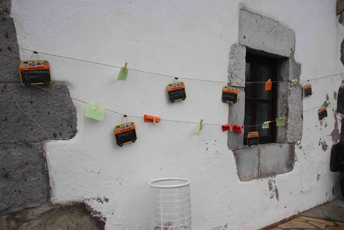 umorez esnatu dira hitzolari 10 1575808745694