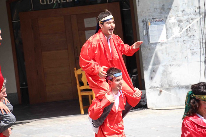 Emakumeak Adunako Axeri-dantzan, lehen aldiz - 109