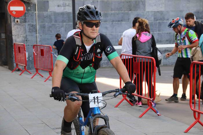 Irrintzi Txirrindularitza El 56 1633182236149