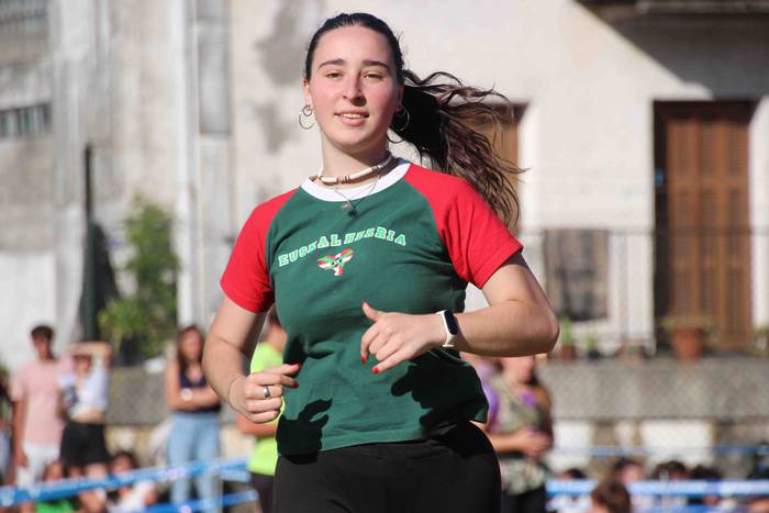 Asteasuko lagunarteko herri  57 1656445494944