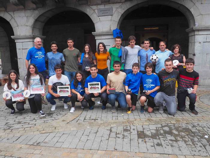 Elorriri gero arte, lagunart 18 1527361294411