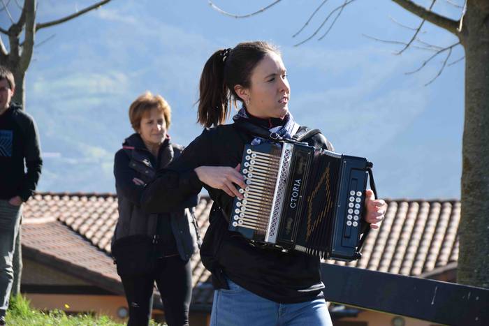 Makila hotsak Txindokipekoak 12 1582460898027