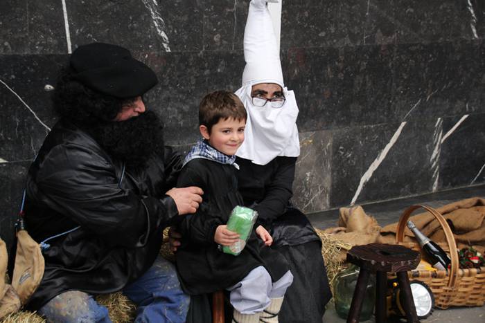 Menditik jaitsi da Olentzero 57 1482586711681