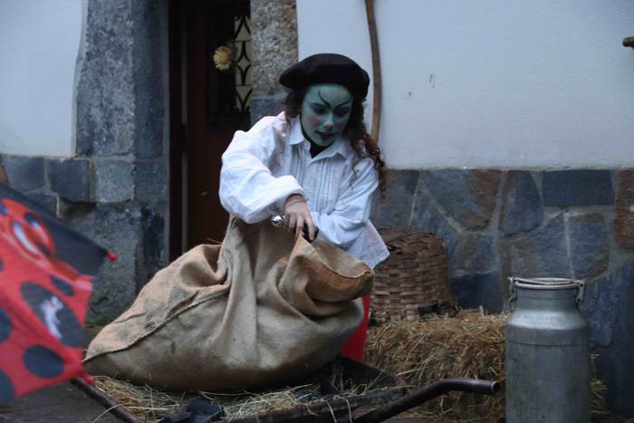 Olentzaroaren magian murgild 14 1577038482984