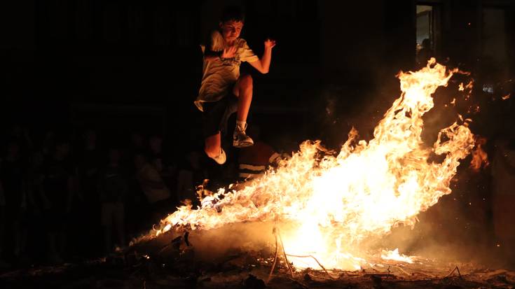 Festa giroa suaren bueltan