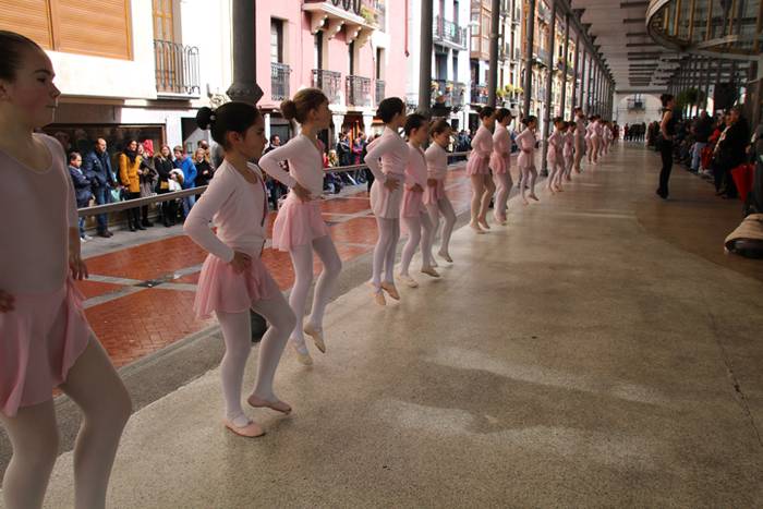 Zerkausiko barandan ballet i 6 1491139340681