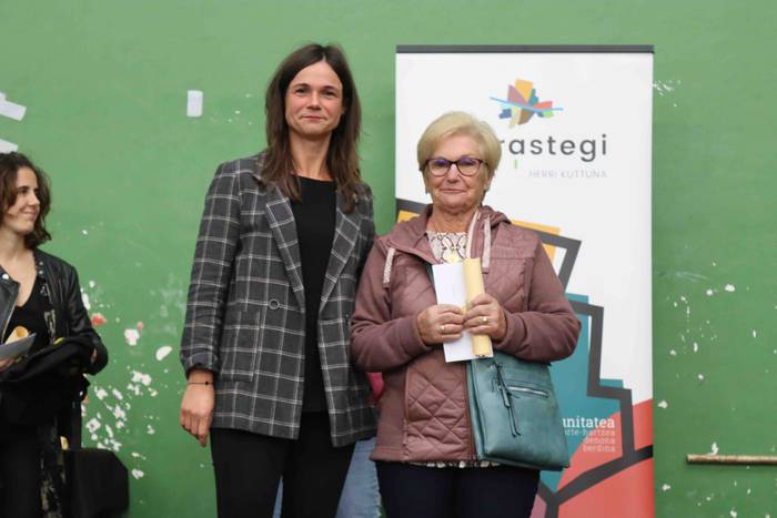 Sari guztiak banatu dituzte, 45 1667751734537