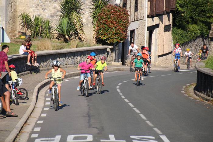 Mailot horia parte hartzaile guztientzat 18 1471109788332