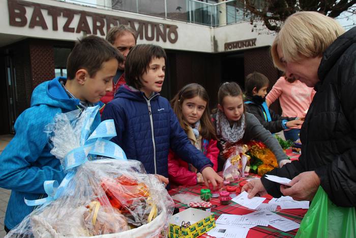 Azoka eguna Altzon 5 1481457102179