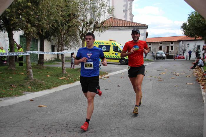 Iñaki Olano eta   irabazle E 57 1571509138415