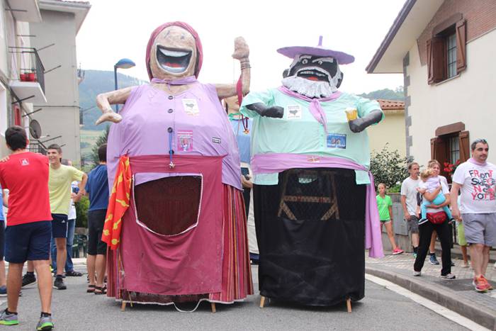 Morea nagusi plazan eta balk 49 1503489398570