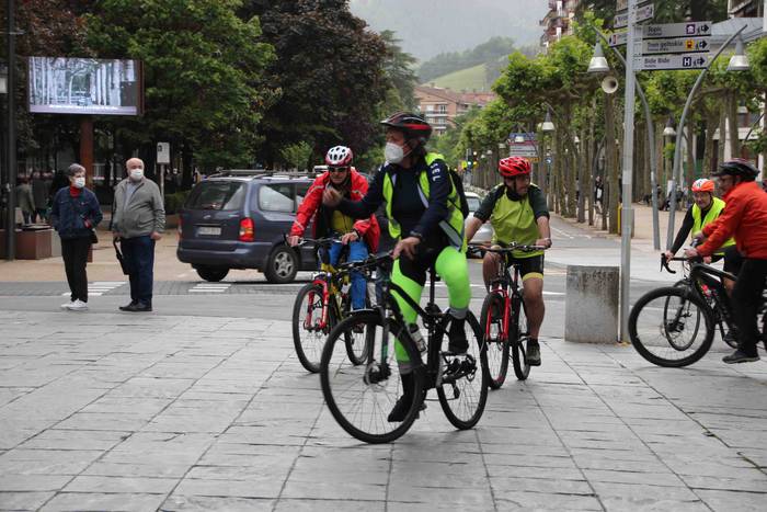 Pentsio duinak eskatuz eskua 16 1621879375001