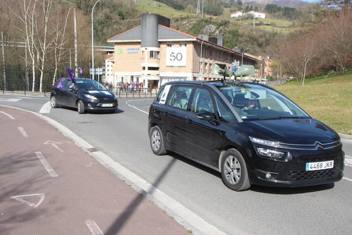 Martxoak 8 kotxe karabana 15 1520508047947