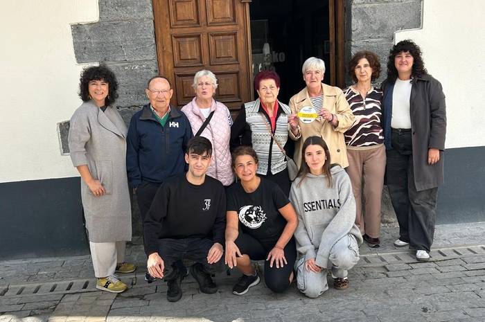 Establezimendu lagunkoiak ekimena jarri dute martxan