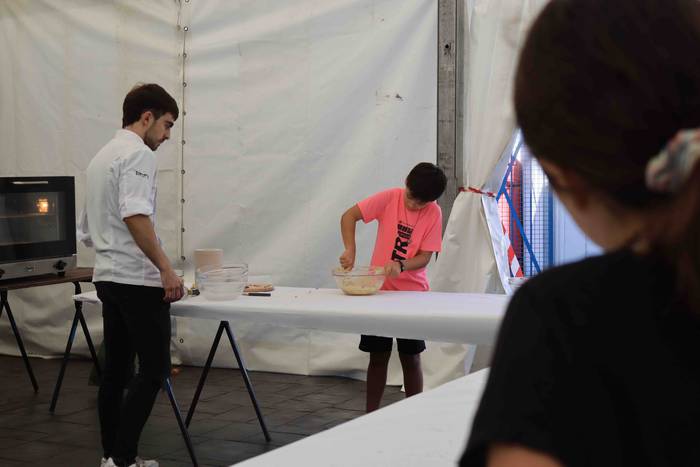 Eskuak zikinduz aritu dira s 28 1665306838031