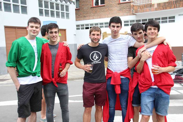 Kuadrilla eguna, termometroa 25 1530369403872