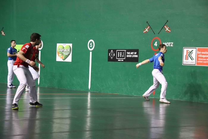 Jaka eta Artola, lehen postu 2 1576521572112