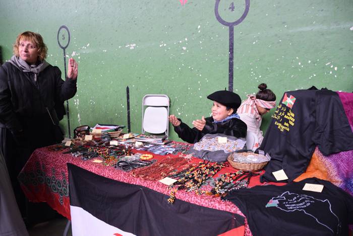 Azoka omenaldi eta guzti 12 1478445870885