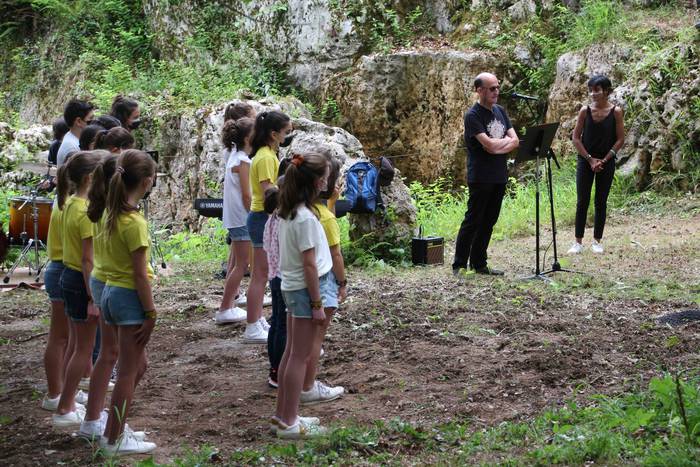 Basoaren erdi-erdian 15 1623508586549