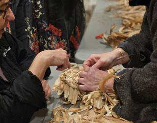 Artozko tapiz alfonbrak ezagutzeko bisita igandean