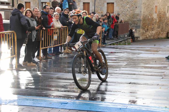 Eneko Gurrutxaga, Adunan ira 11 1574532554456