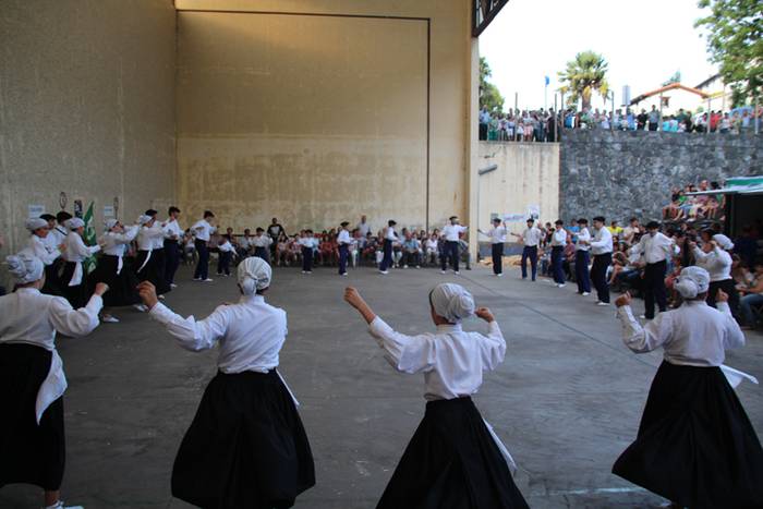 Bedaioko ingurutxoa ezin falta festetan 35 1473618899236