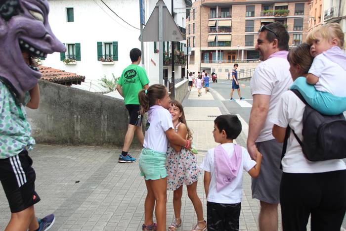 Morea nagusi plazan eta balk 46 1503489380679