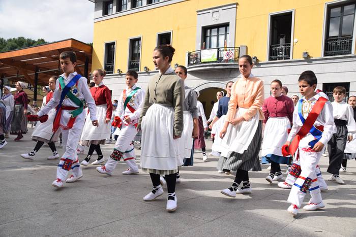 Ibarrako Dantzari Txiki Egun 3 1528547527022